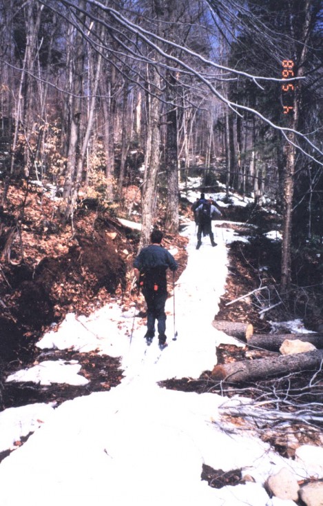Excursion TripLevé, en avril 1998, au parc des campeurs de Ste-Agathe. 